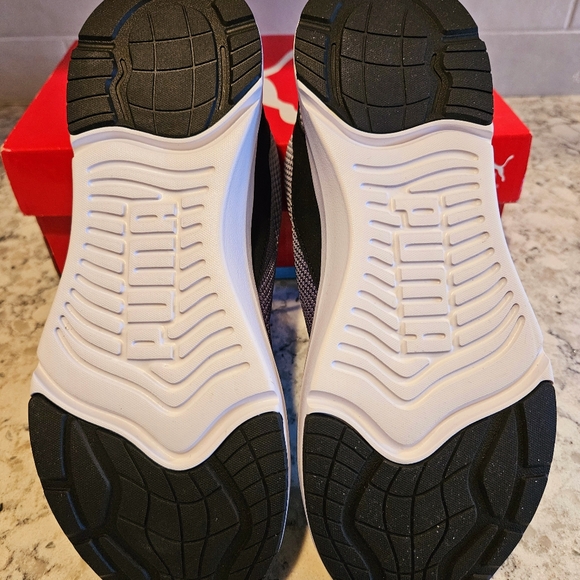 PUMA/Softfoam Womens Sneaker 6.5 - Picture 7 of 10